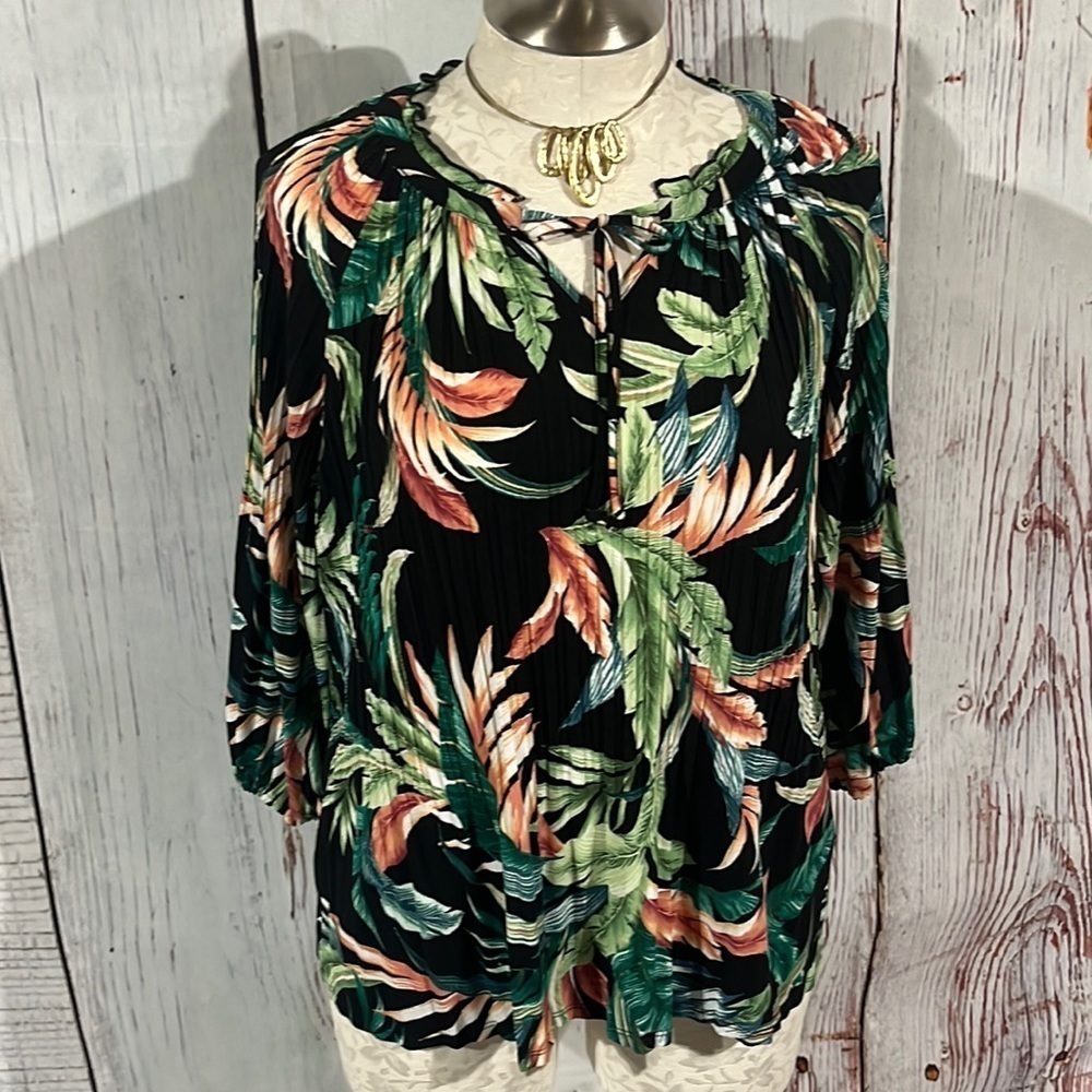 Investment tropical 3/4 sleeve blouse size XL.